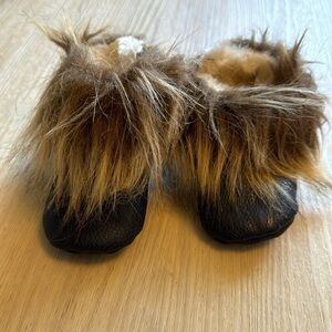 Land of Nod luxury baby booties size 3-6 months